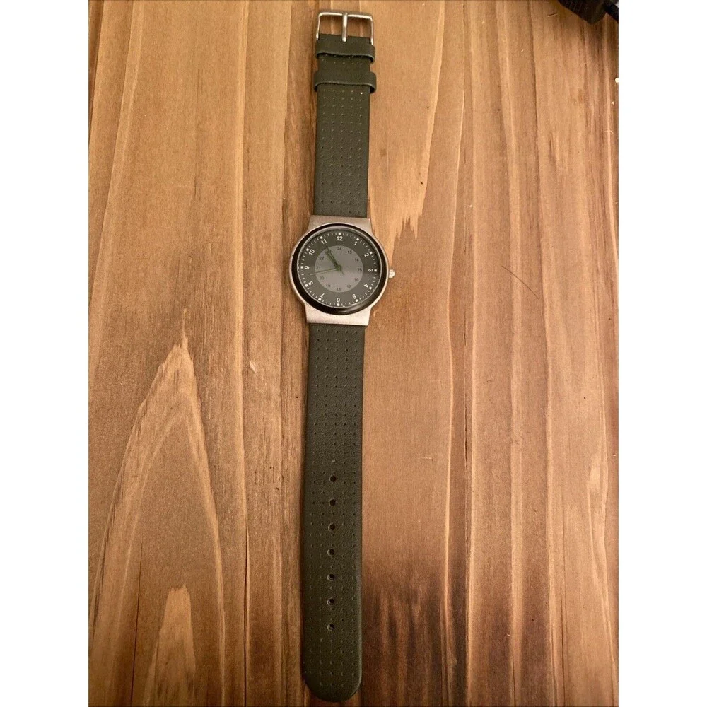Unbranded Slim Green Watch New Battery